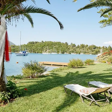 Yalenia Vilă Nydri (Lefkada)